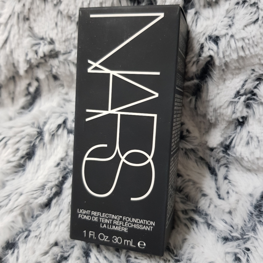 NARS Light Reflecting Foundation - Medium 1 Punjab